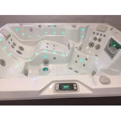 Prism - 7 Personers spa  