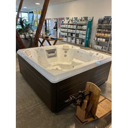 UDSTILLINGDMODEL - Beam - 4 Personers spa